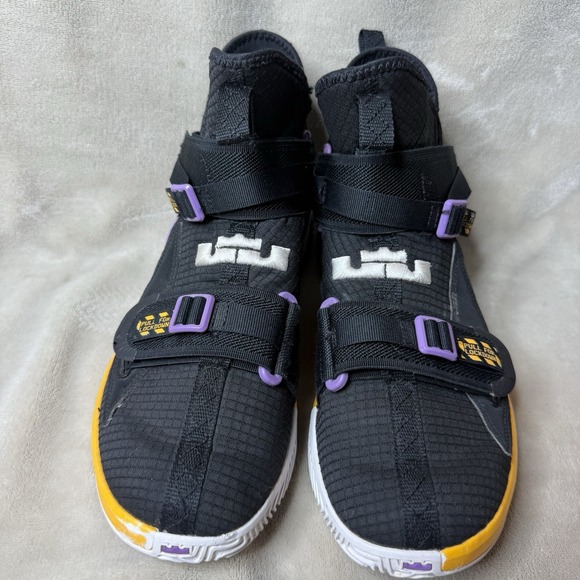 Nike LeBron Soldier 13 Black Purple Basketball Shoes‎ LA Lakers Men\'s Size 8.5 main image 4